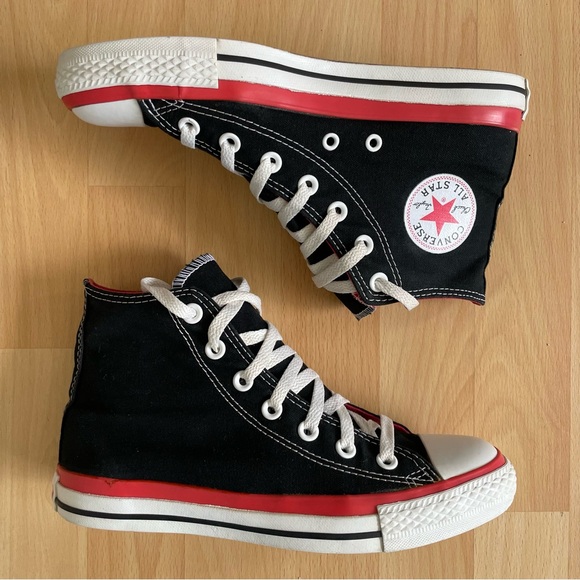 VINTAGE Converse Chuck Taylor All Star High Top Sneakers Unisex 8 Women / 6 Men - Picture 2 of 14